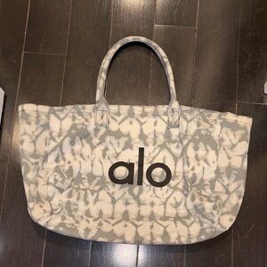 ALO Yoga Gray and White Tie-Dye Canvas Tote